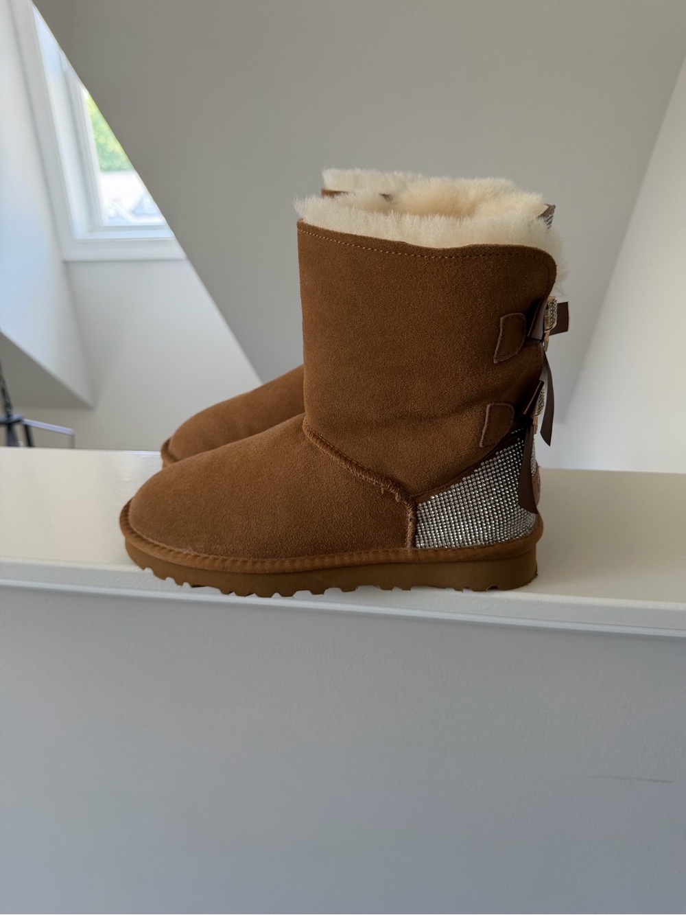 UGG Chestnut Crystal Bow Sheepskin Boots with Cream Fur Cuff - Picture 2 of 3